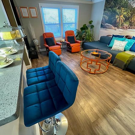 Schaumburg Paradise Oasis With A Secret Garden And Private Pool 外观 照片
