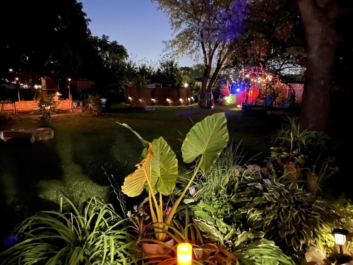 Schaumburg Paradise Oasis With A Secret Garden And Private Pool 外观 照片